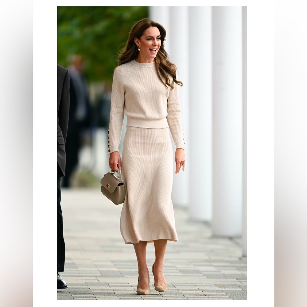 Suede nude pointed toe block heels